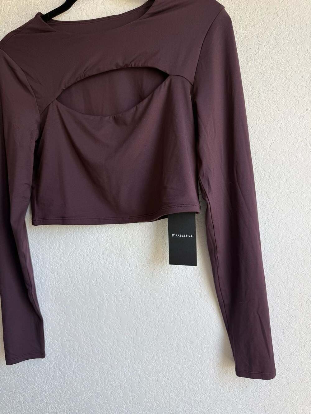 Fabletics Airlite Keyhole Crop Top Size L Plum Color - Picture 4 of 5